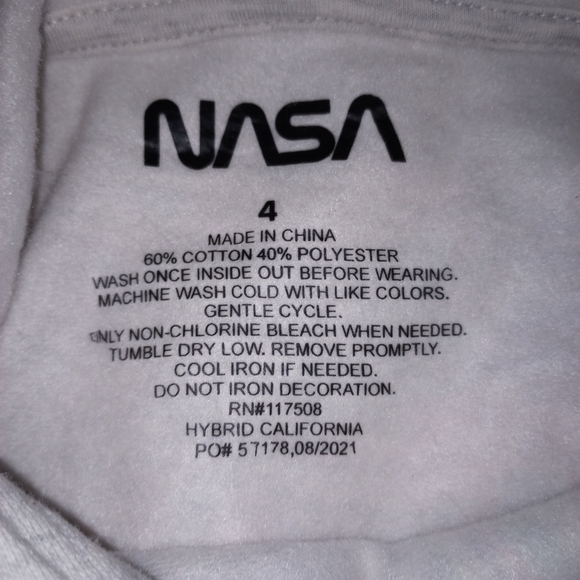 New at tags kids size 4 NASA 3-piece outfit - Picture 3 of 4